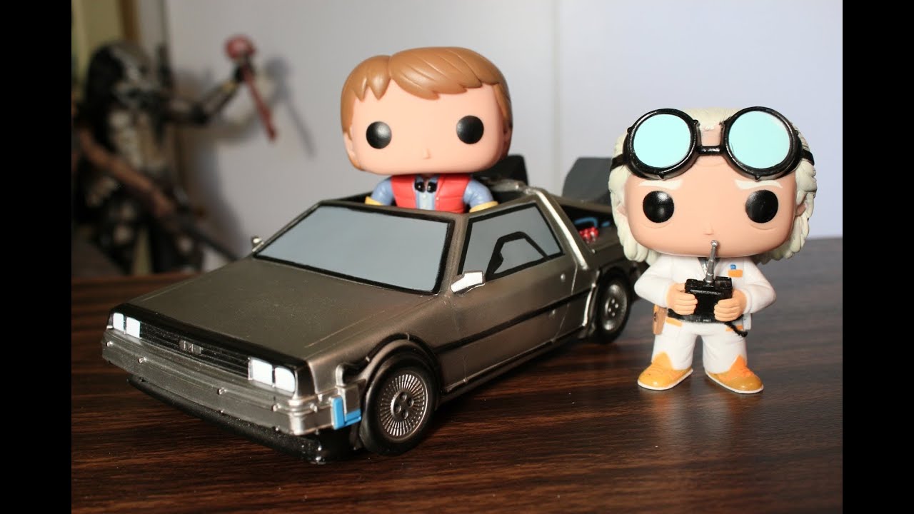 Обзор Funko Pop Time Machine, Марти Макфлая и доктора Эммета Брауна из книги «Назад в будущее»