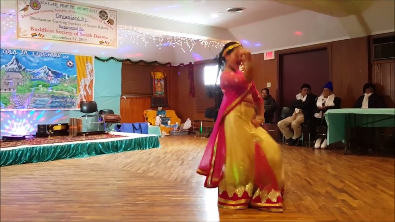 Dali dali Ful Fulyo..Dance perfomance by Jenisha Gurung