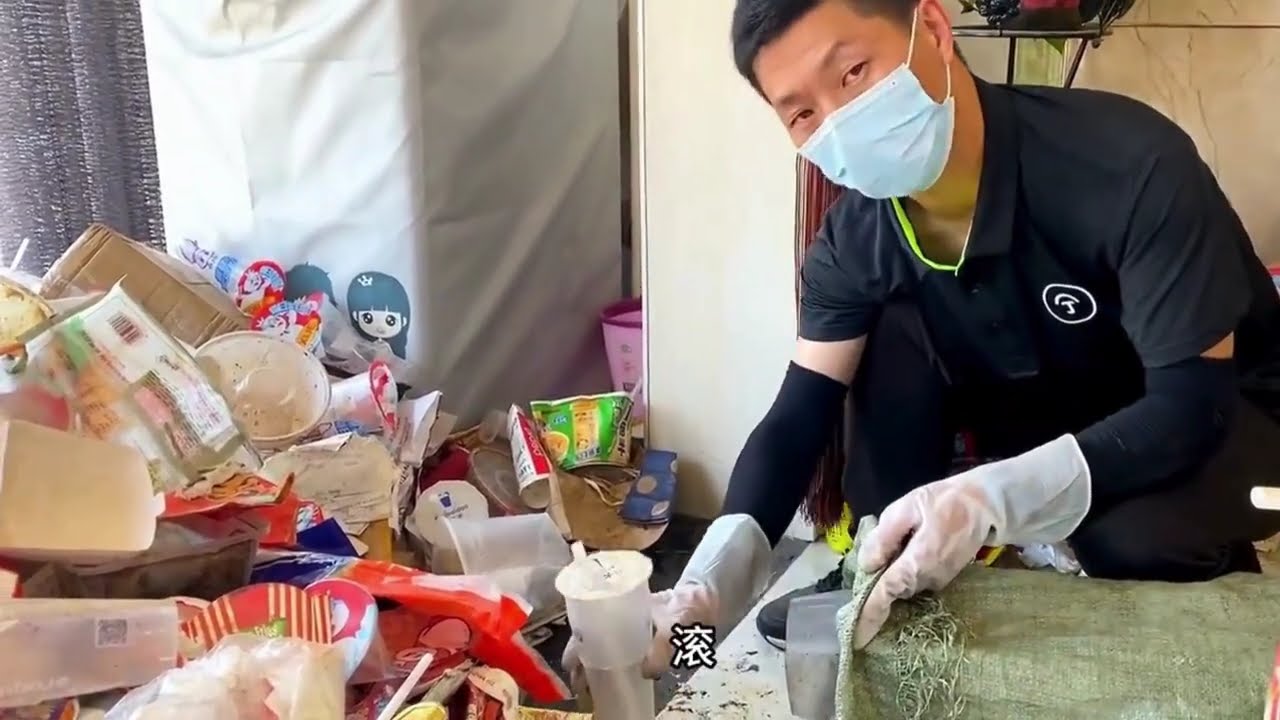 Cleaning A Bubble Tea Addict Girl House