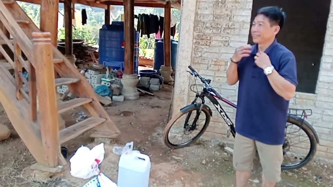 Anh Thoan khửn hướn máư pi nọng ới