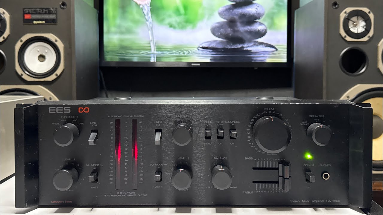 Amplificador QUASAR modelo SA-6600 EES Black - conservação raríssima (44)9806-4737