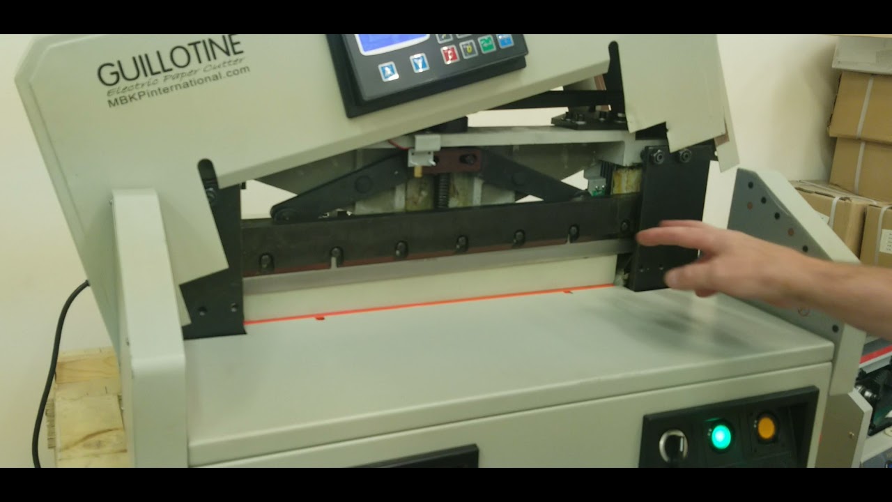 GUILLOTINE EC19 PRO Blade and Cut Pad Change