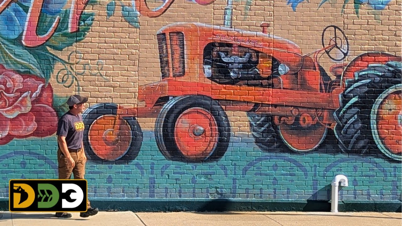 A Classic Allis Chalmers Goes To Work!
