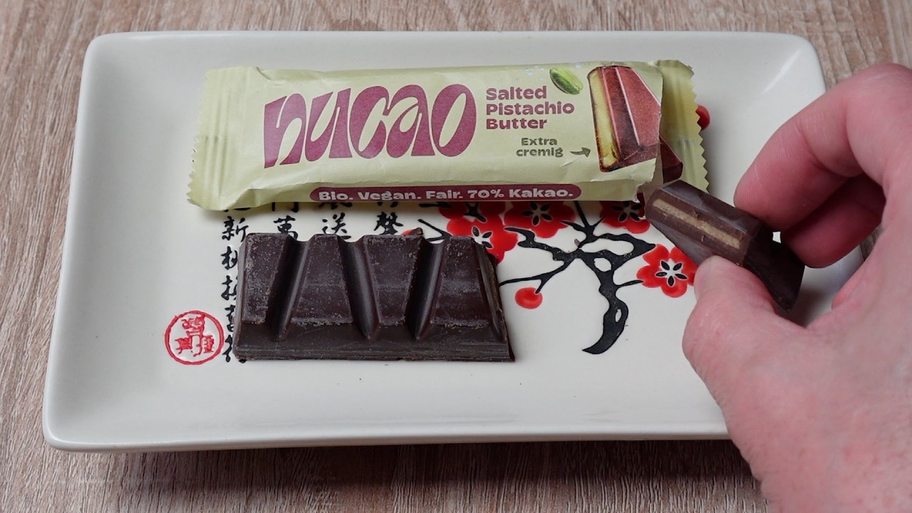 nucao Schokoladenriegel Salted Pistachio Butter 🍫 Bio-Schokoriegel mit Pistazienbutterfüllung & Salz