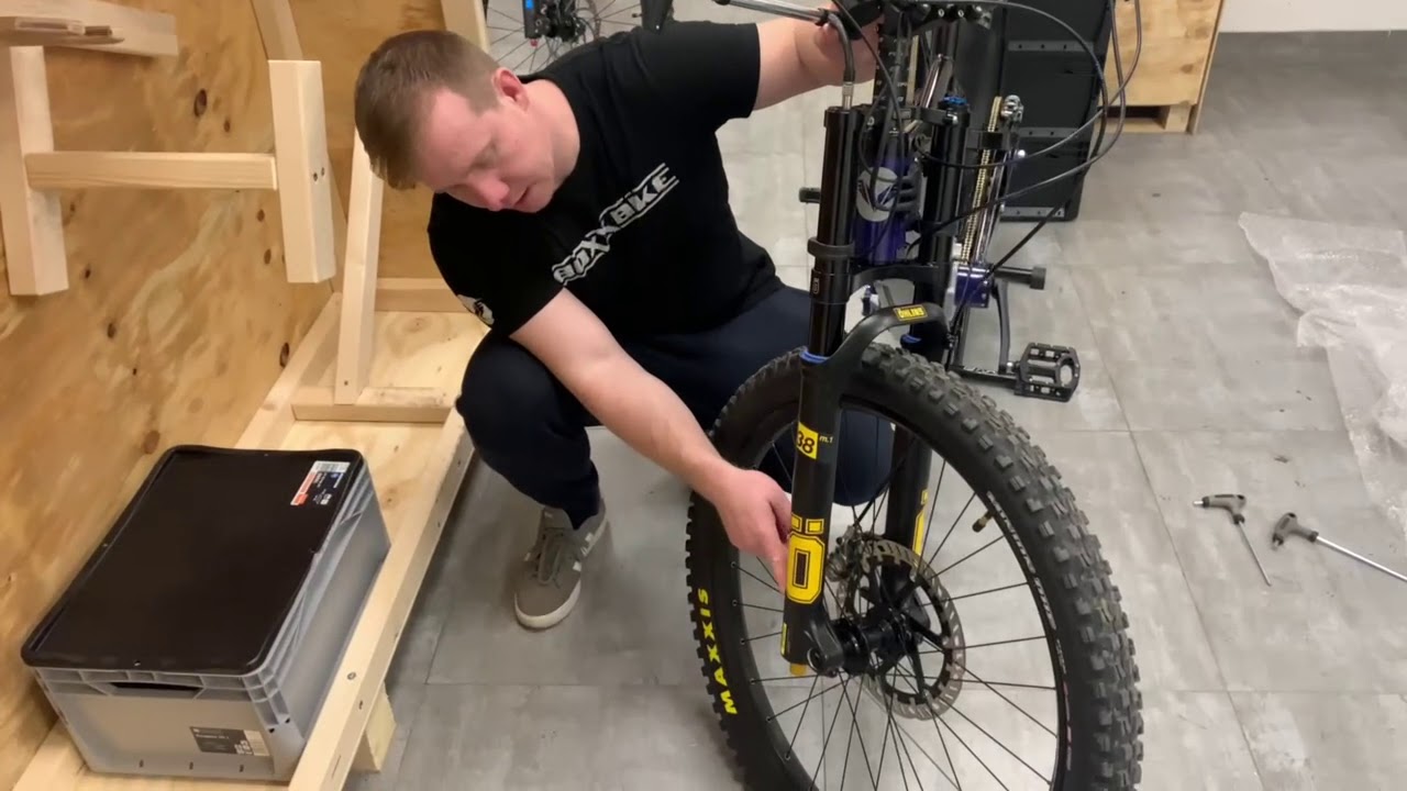 Unacking the Boxxbike Valkyrie part 3