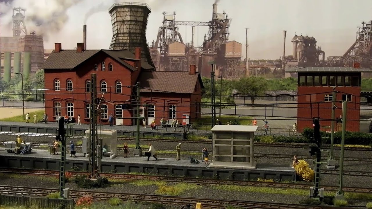 Modelleisenbahn H0 Zugbetrieb mit Original Sound.