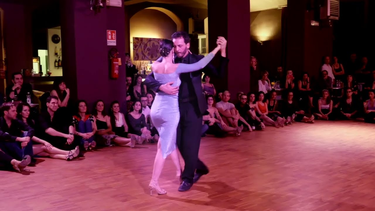 LETIZIA MESSINA & DEMETRIO SCAFARIA  Bailan al club ALMAGRO