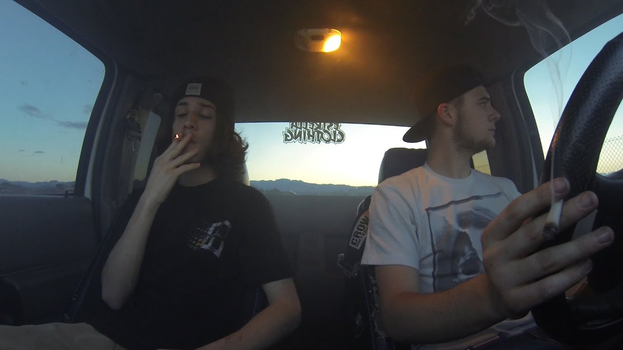 DOUBLE JOINT HOTBOX W/ BRANDO!
