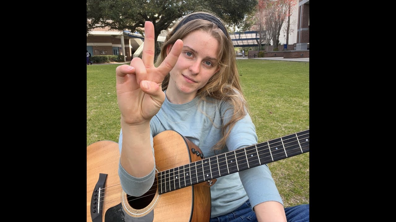 Violette Lani is playing live music! #singersongwriter #shorts #livemusicstream