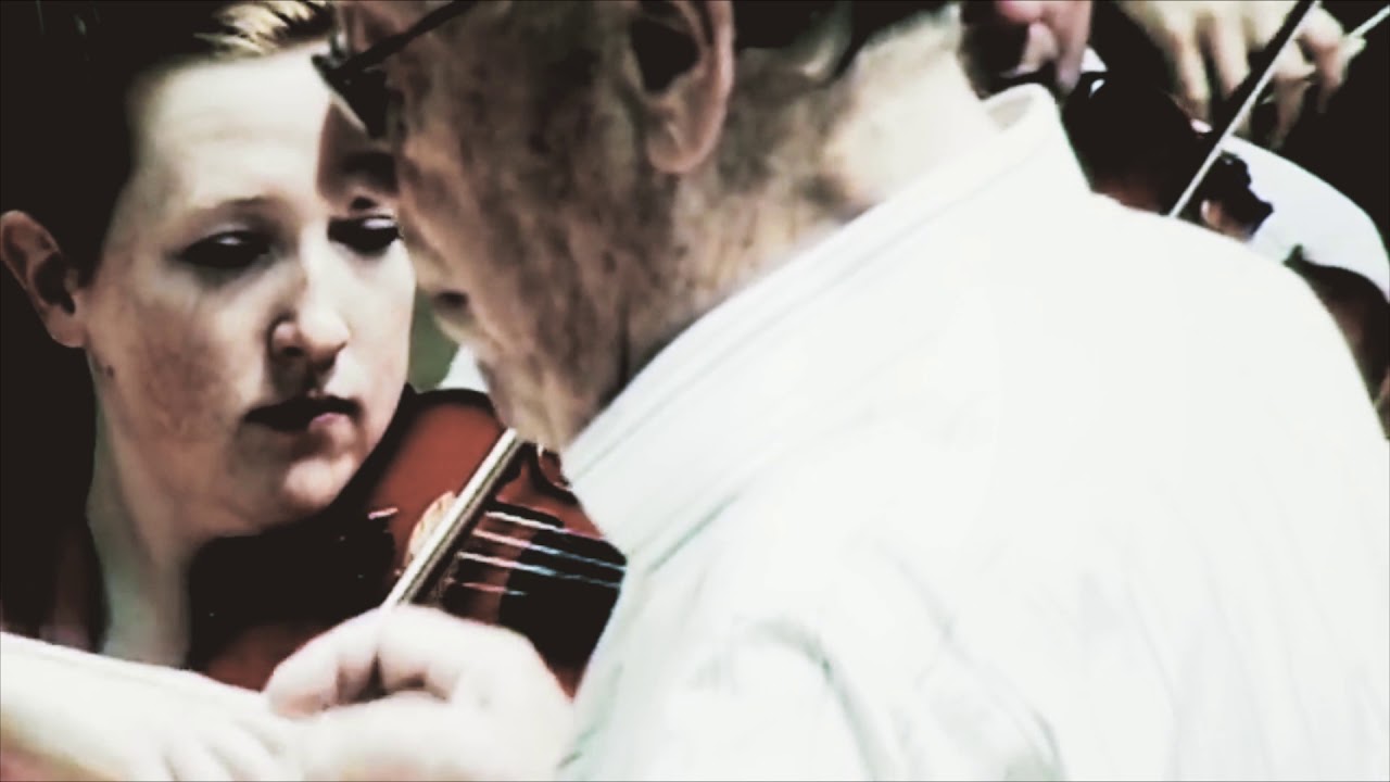Sir Charles Mackerras conducts Mozart (Official Video)