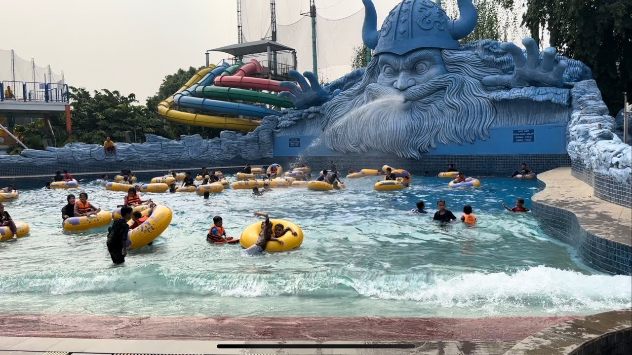 MEMULIAKAN ANAK YATIM RDAY BERENANG DI PONDOK INDAH WATERPARK [part 1]