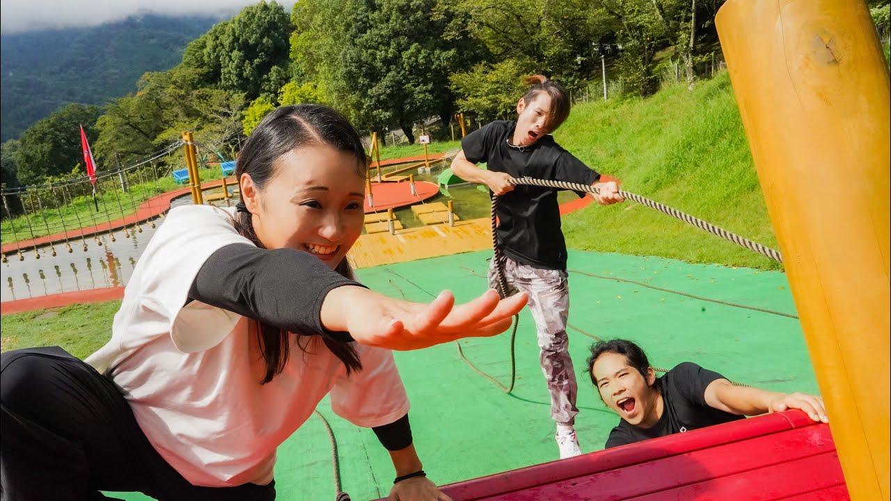 Попробуйте поиграть с Ninja Warrior Athletic.