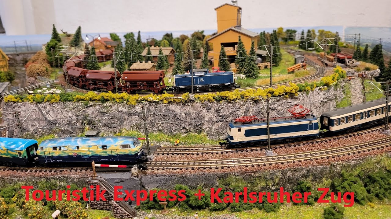 Touristik Express mit BR 218 von Minitrix + Karlsruher Zug BR 141 von Fleischmann Spur N