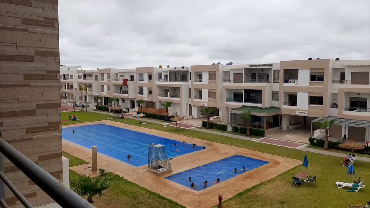 شقة للبيع 🏝في المنصورية🏝🏖قريبة للبحر ومقابلة بيسين لتواصل 0700740878