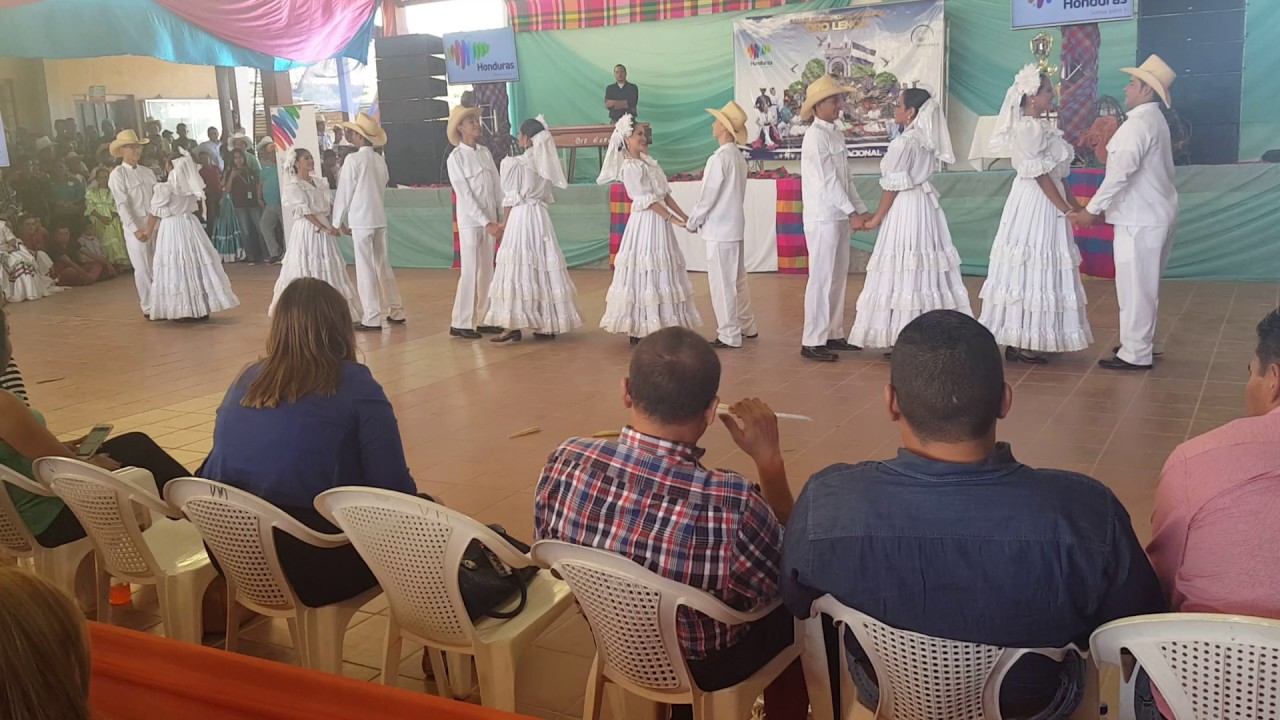 Danza La Mazurca. Instituto Católico San Jose de El Progreso, Yoro