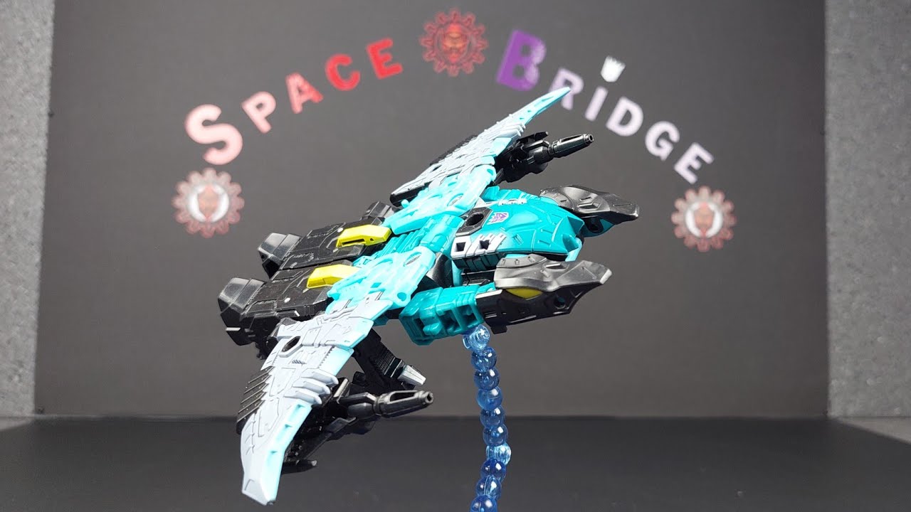 Transformers Generations Selects Kraken (Seawing) Figura visszaalakítása