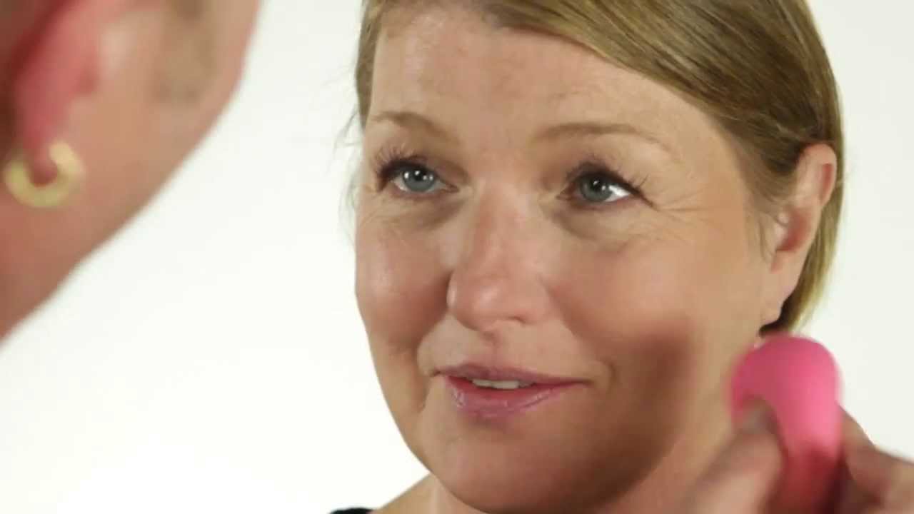 youthful and pretty: makeup tutorial video by robert jones