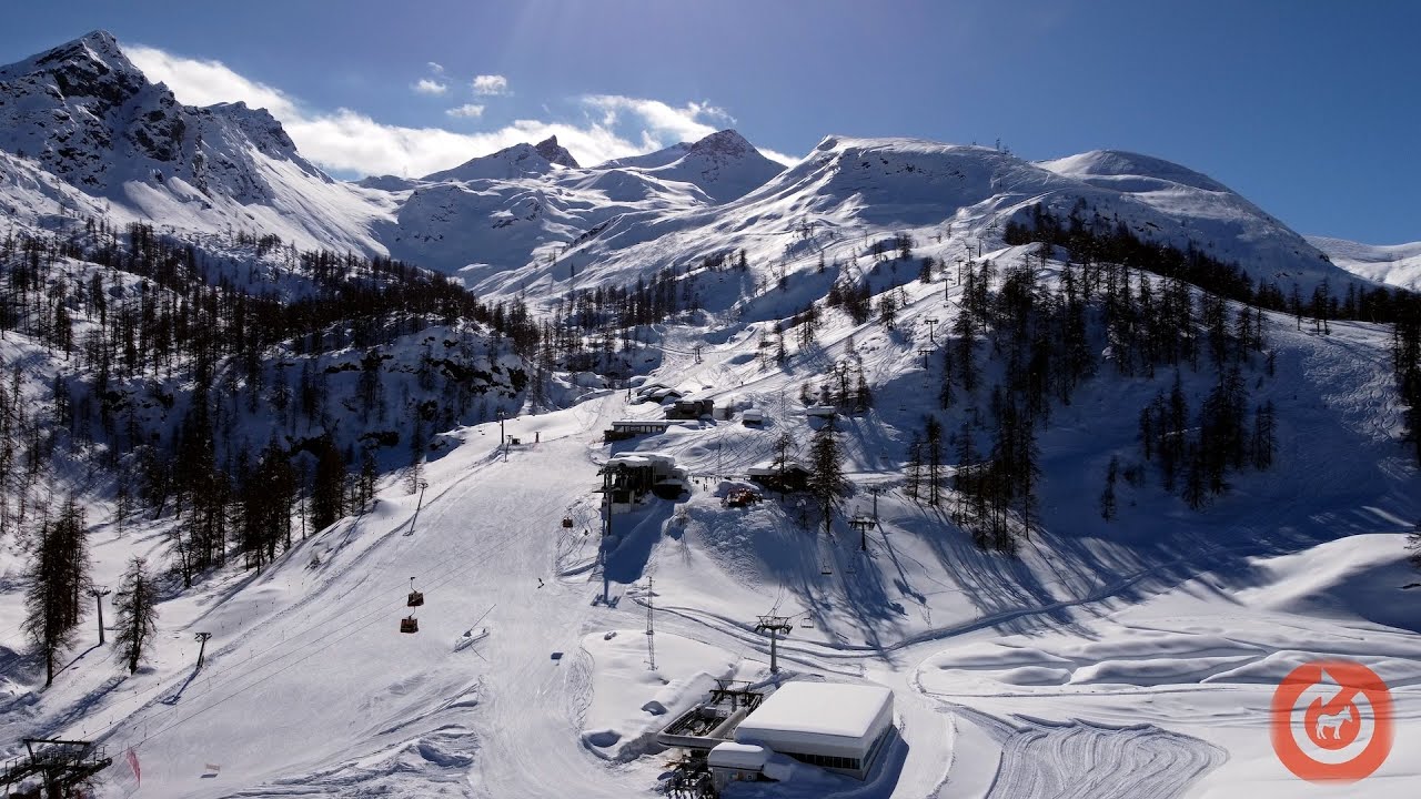 Valle di Champorcher - Valle d'Aosta  - Italy 4k -  Cimetta Rossa