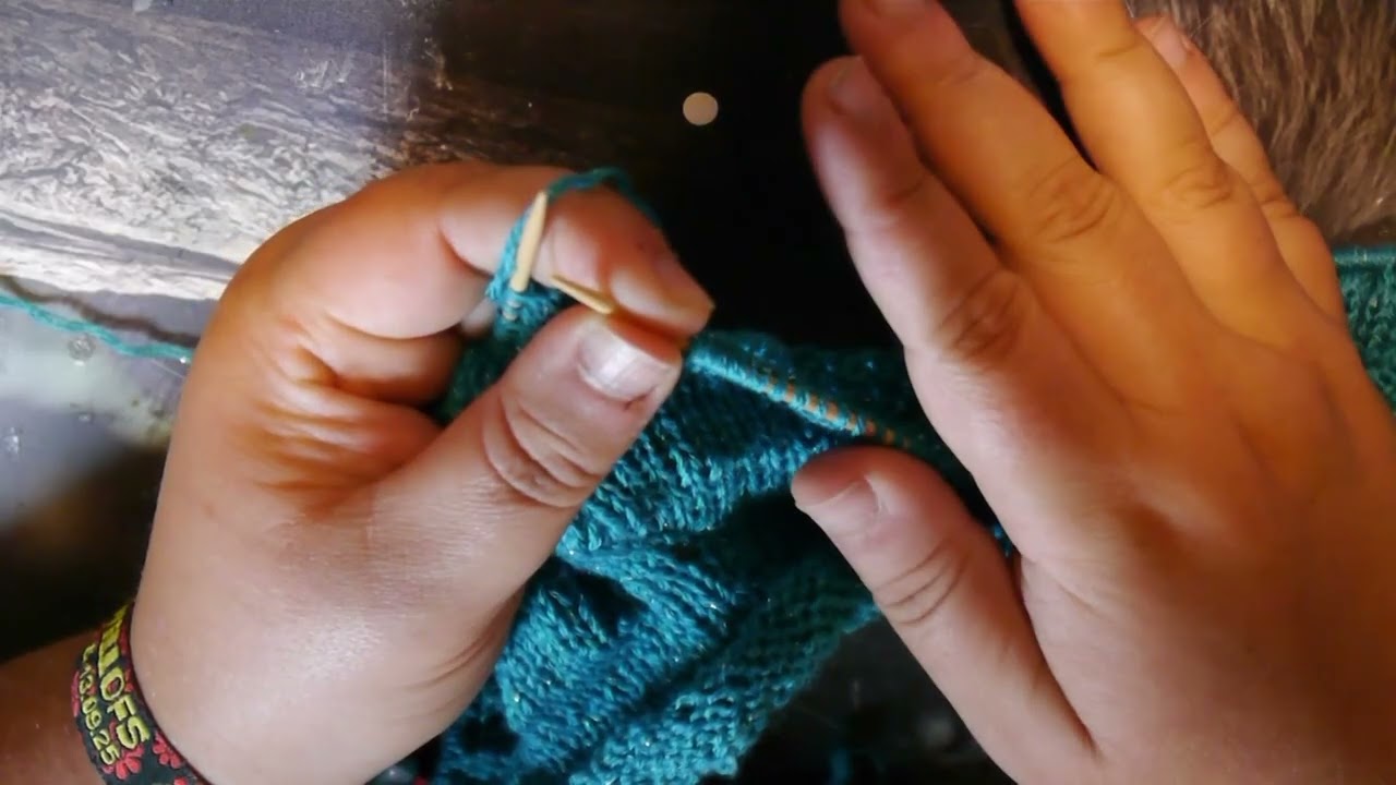 Kauft nicht bei Sandras Bastelladen - Begründung und Poncho Anleitung