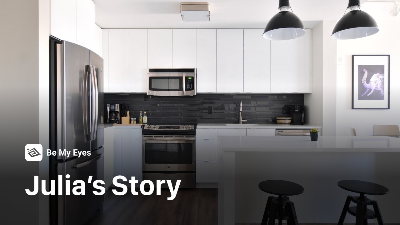 Julia’s story | with Be My Eyes at the stove or in the garden