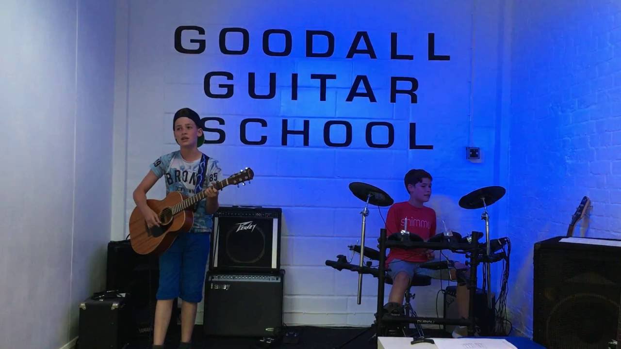 GGS students Max and Harvey at Goodall Guitar School