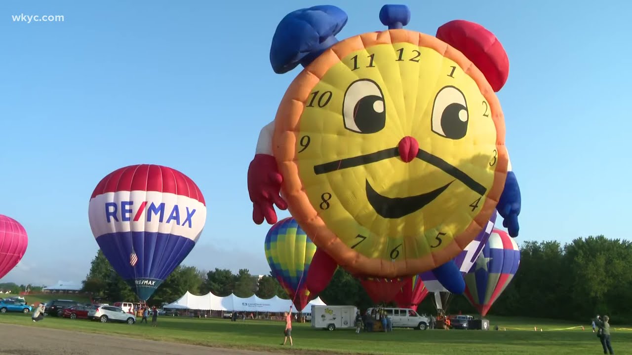 Hot air balloons fill the sky in Canton as Pro Football Hall of Fame enshrinement events kick off