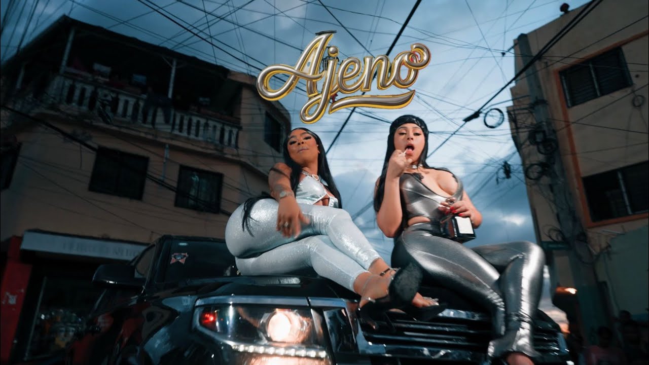 La Mas Doll x Karola - Ajeno - Video Oficial