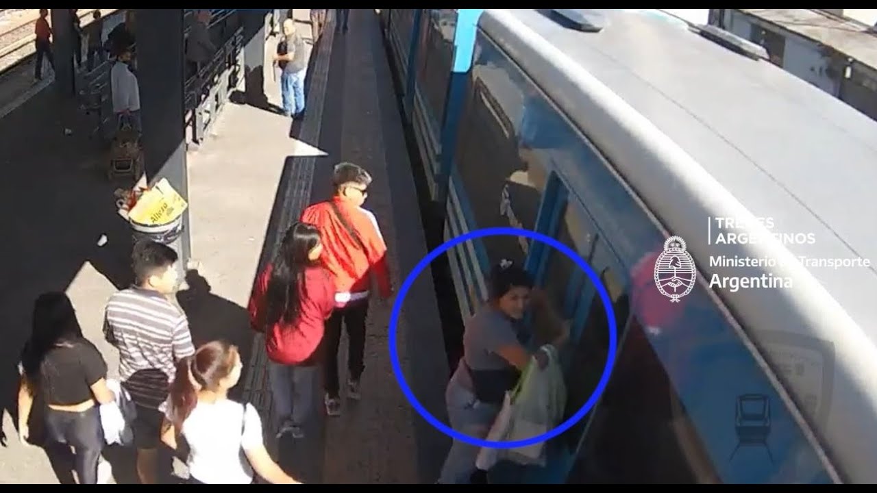 Una menor se subió al tren, la madre no llegó a ascender y la niña comenzó el viaje sola