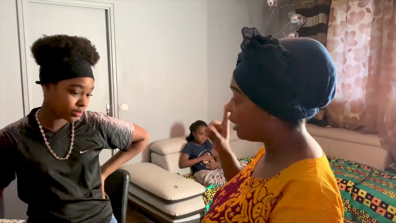 Nefi Mzuri & Lhadi Bakari - NuktwaMénage { Vidéo Officiel } #mzuridesiles #nuktwafm #matrackrecords