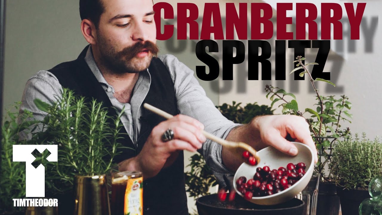5 Minuten Hack - Alkoholfreier Cranberry Spritz - karamellisierte Cranberries // TIMTHEODOR erklärt😇