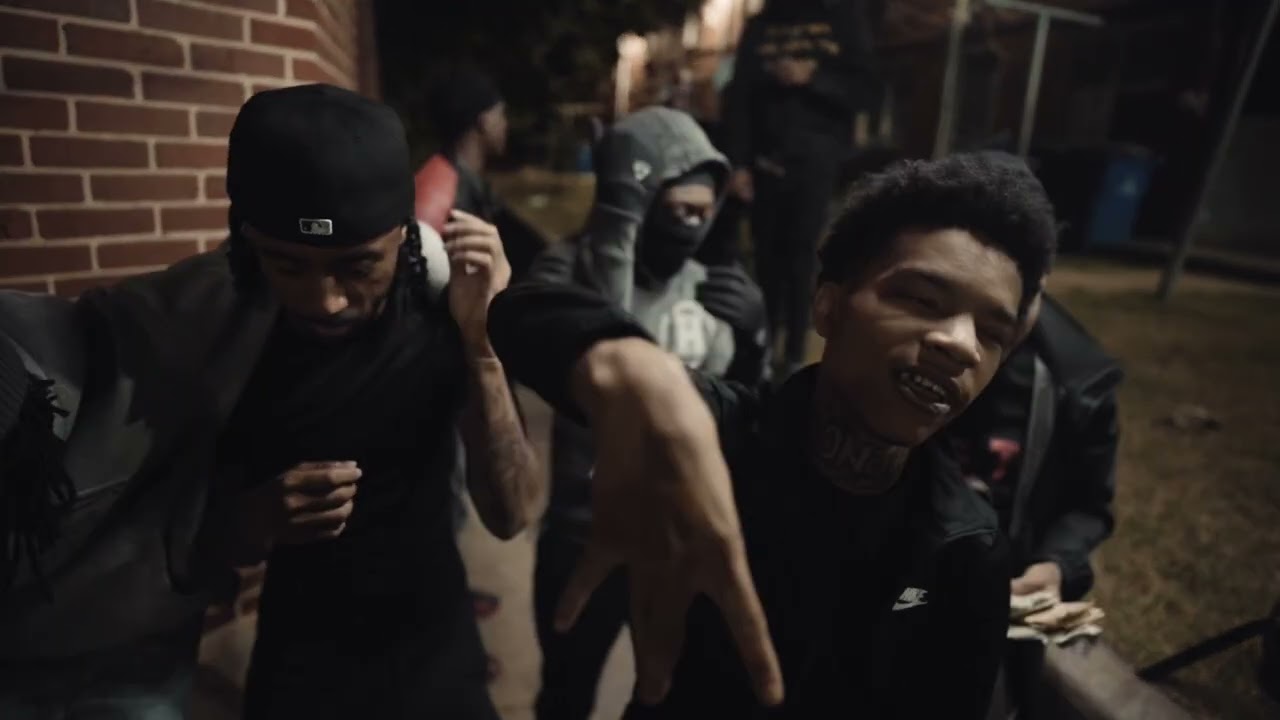 RicoFromDaNorth x Splush - 2 Twin Glocks (Official Video)