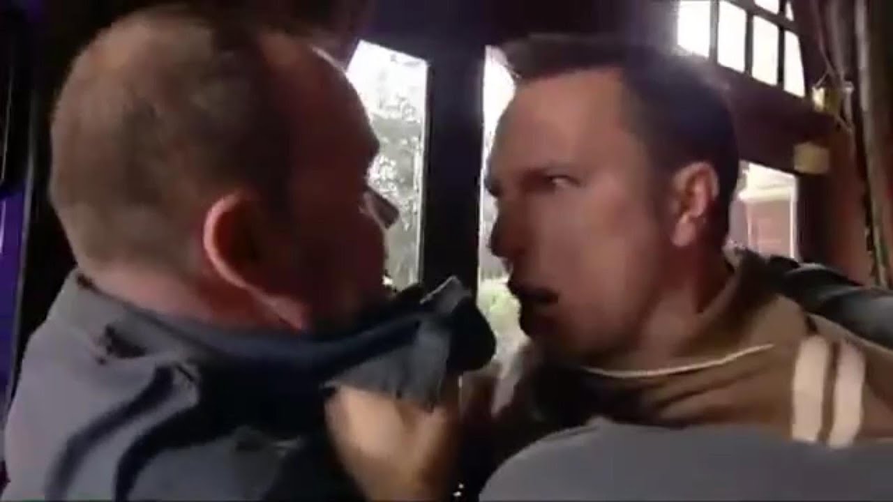 The Bill: Smithy Attacks Gabriel Kent (4th November 2004)