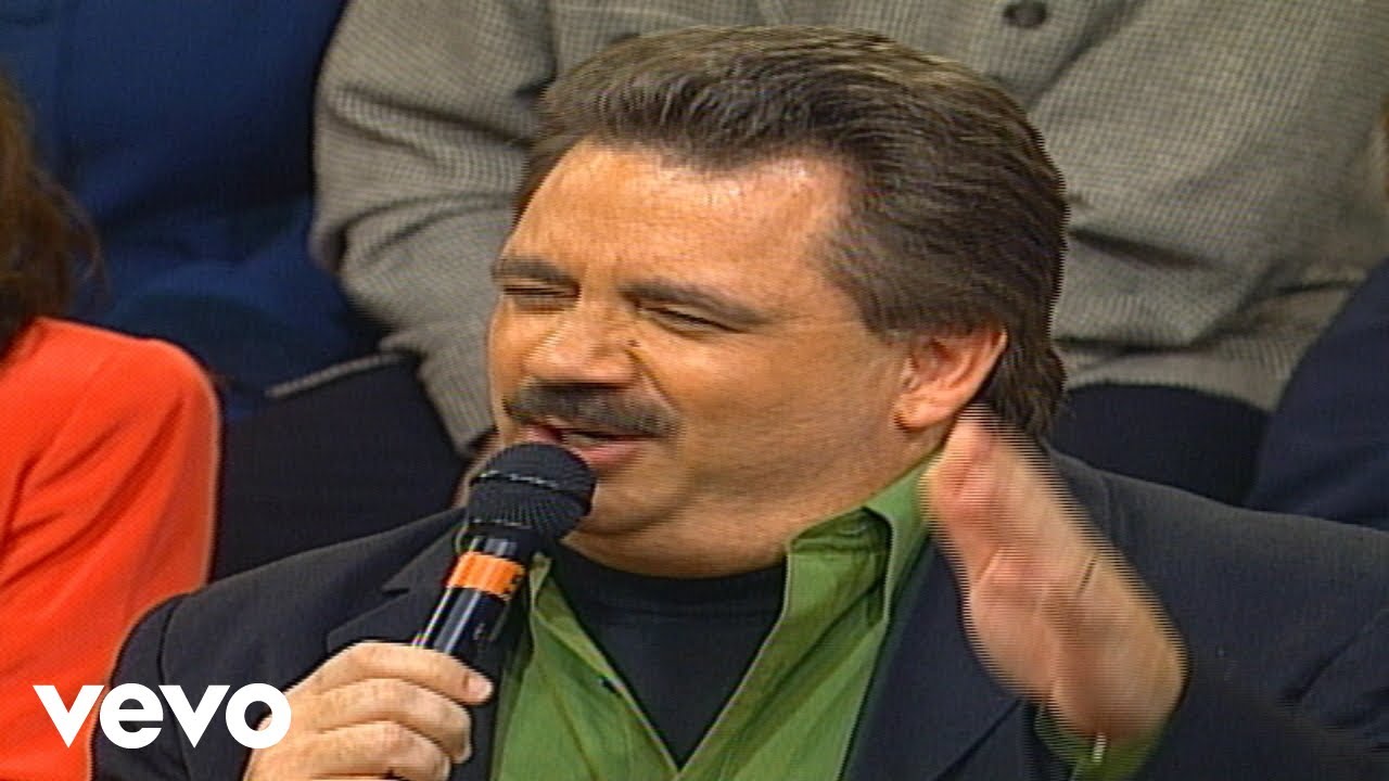 Bill & Gloria Gaither - How Long [Live] ft. Johnny Minick