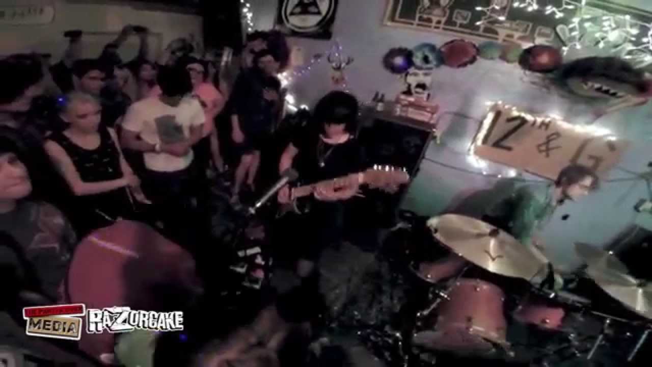 Screaming Females - Normal (live at VLHS, 8/15/2015)