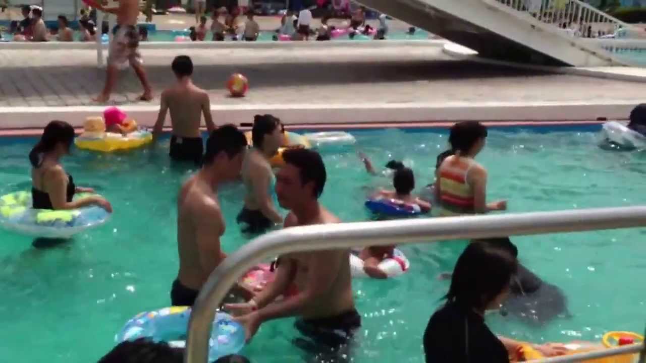 東京で激安のファミリー向けのプール。「郷土の森総合プール」は最高！！