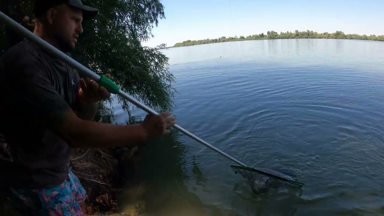 Pescuit în Delta Dunării alături de Ionuț Spiridon și Silviu Dan 
