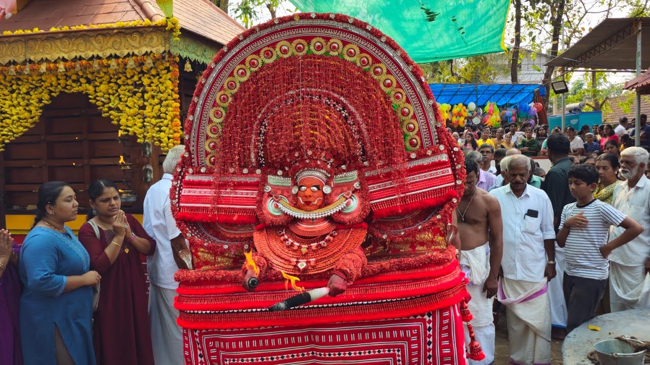 പത്മശ്രീ നാരായണ പെരുവണ്ണാന്‍ കെട്ടിയ മുച്ചിലോട്ടു ഭഗവതി-പരിപ്പായി മുച്ചിലോട്ട്|Muchilottu Bhagavathi