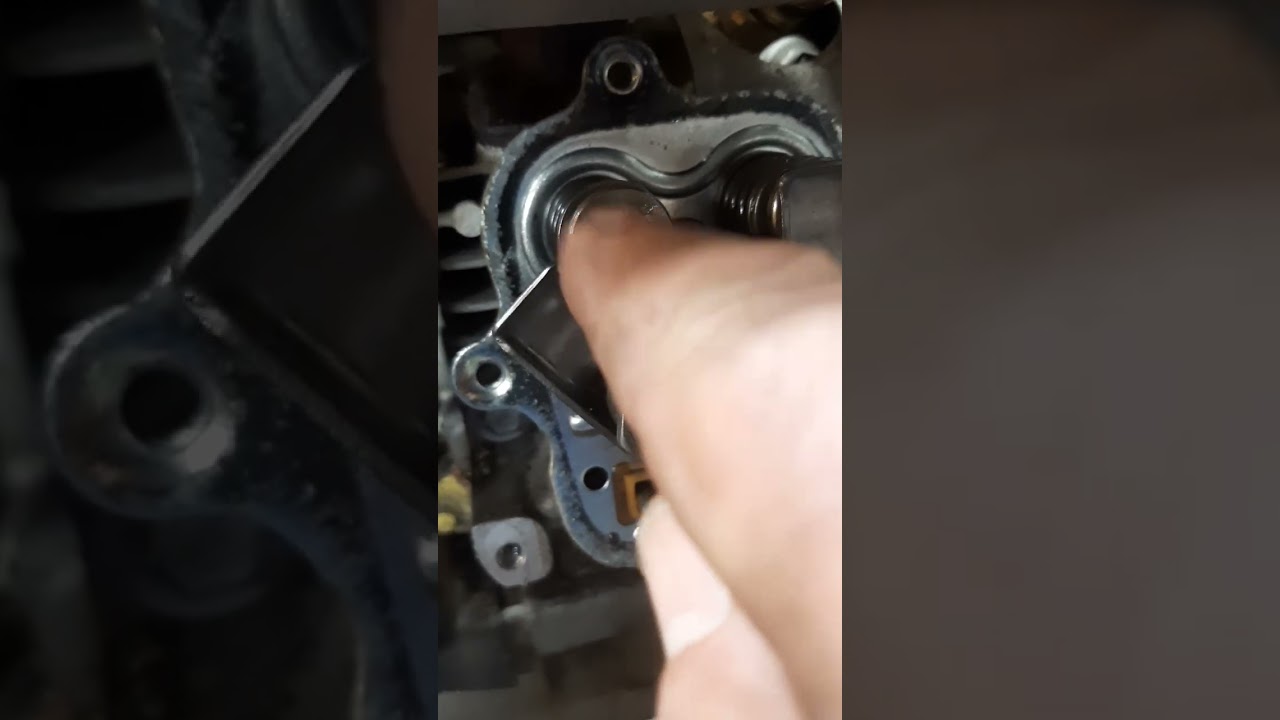 intek Snow Blower no compression ,stuck valve