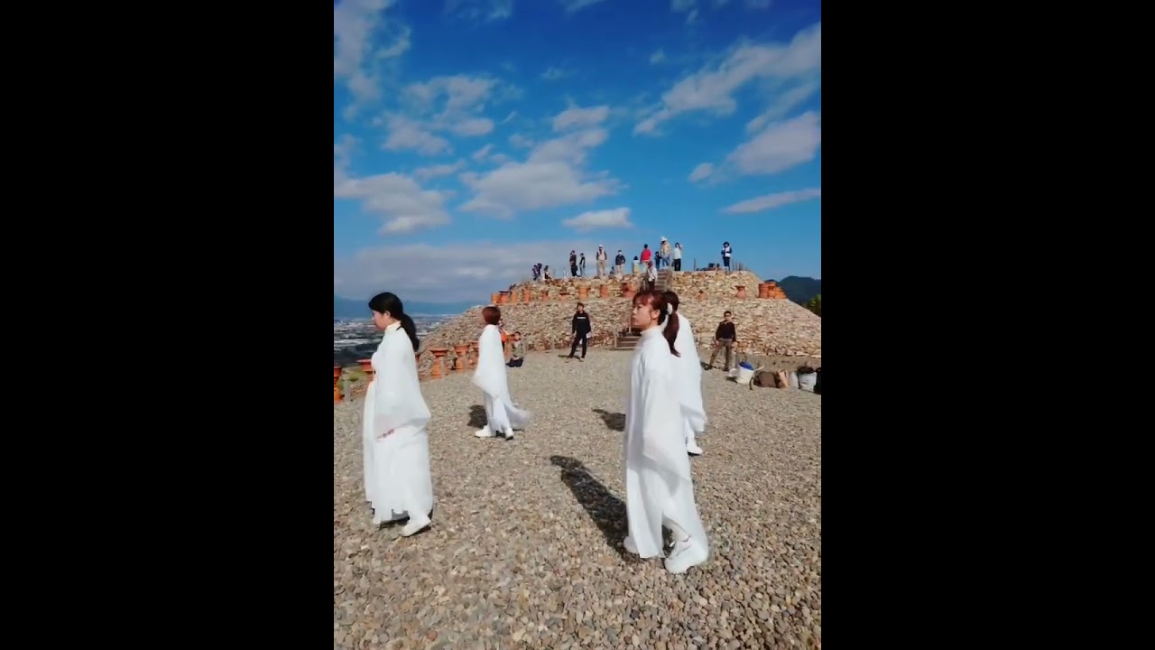 森将軍塚古墳祭にてMOMEDステージ奉納  #すずめの戸締り #チームぷりあんな　#MOMED