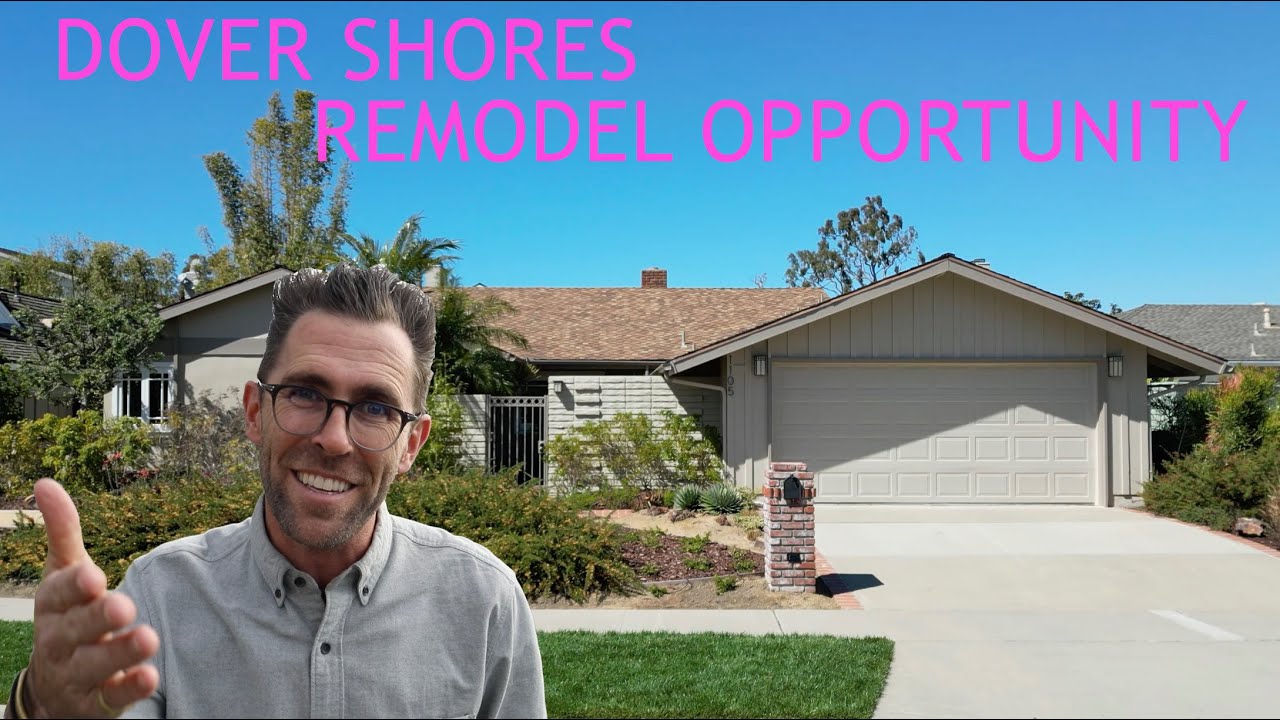 Original Home in Dover Shores // Remodel Opportunity