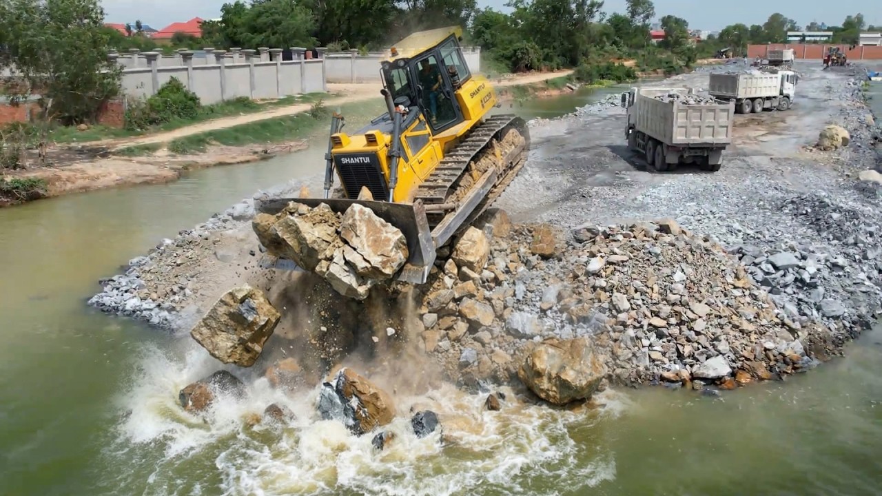 Best Road Construction Over The Big and Deep Lake With Road Size 70m Use Blue Stones for Filling
