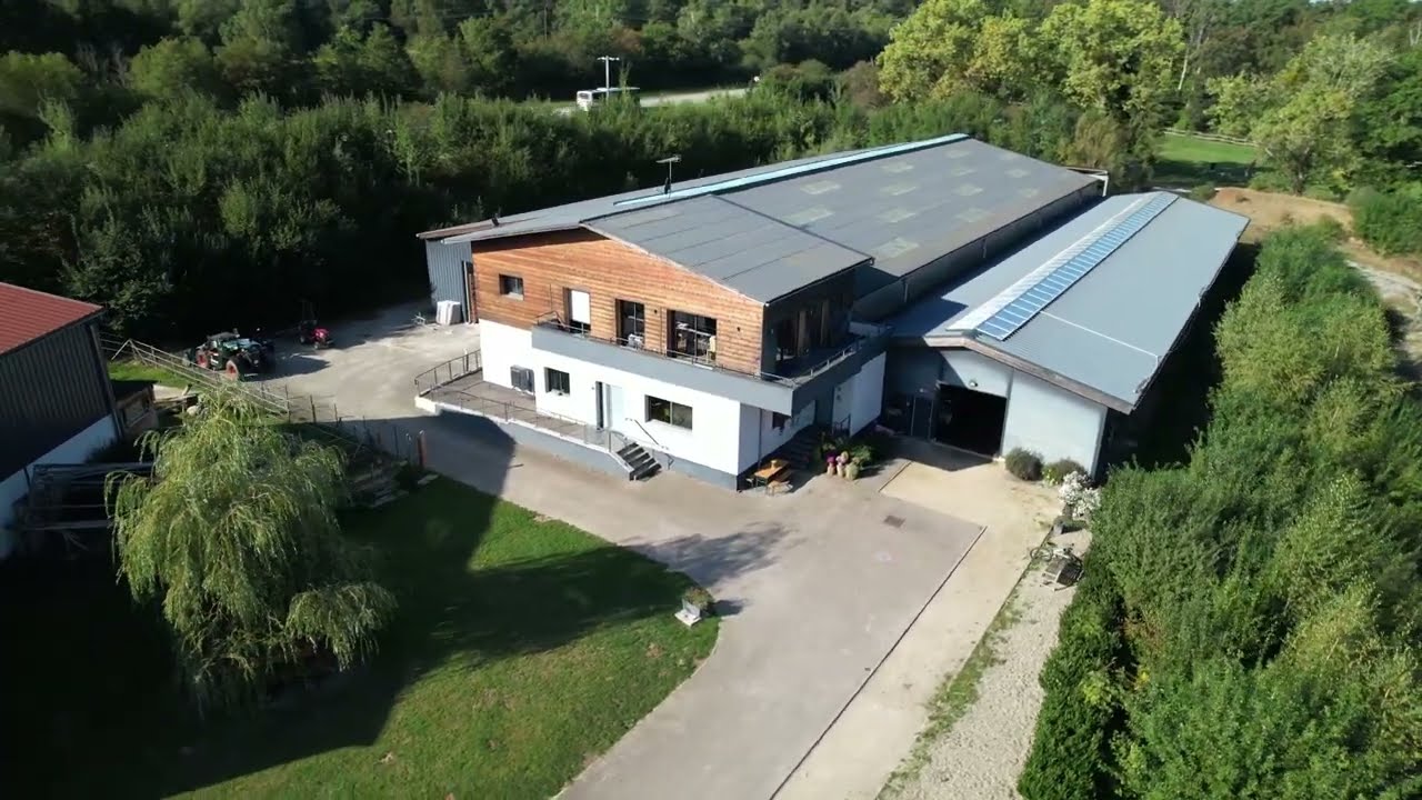Zu verkaufen - Pferdesportzentrum in Soppe le Bas -  25 Minuten ab Basel