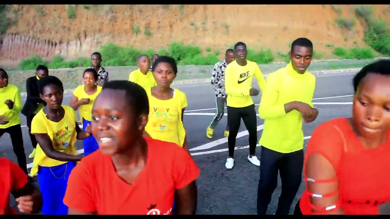 TUNAWALETEA UJUMBE BY MAKERUBI CHOIR CEPAC NYAMIGANDA