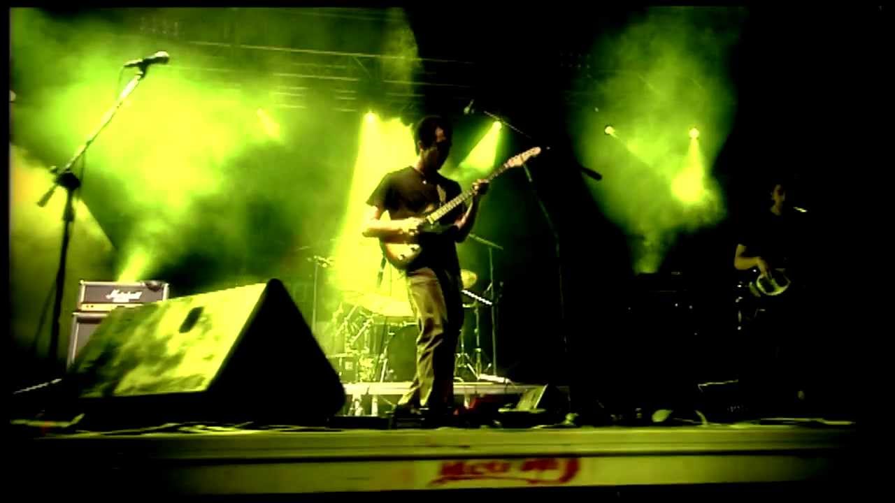 Musica Ficta - Depressed LIVE @ SCHOOLWAVE 2011 (HD)