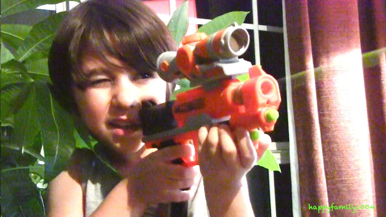 Robert-Andre's and William-Haik's Awesome Nerf Blasters Unboxing