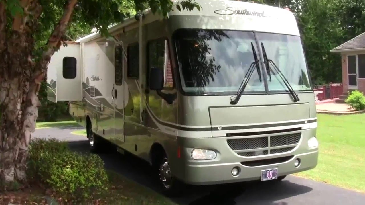 2004 Fleetwood Southwind 32X class A gas motorhome walk-around video (SOLD)