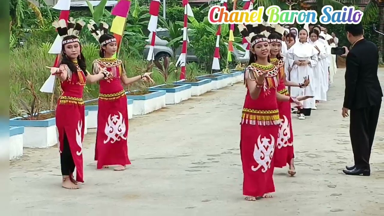 TARIAN DAYAK PENYAMBUTAN TAMU WAKTU PERESMIAN RUMAH SUSTER PRR  #tariandaerah #dayakborneo #dayak