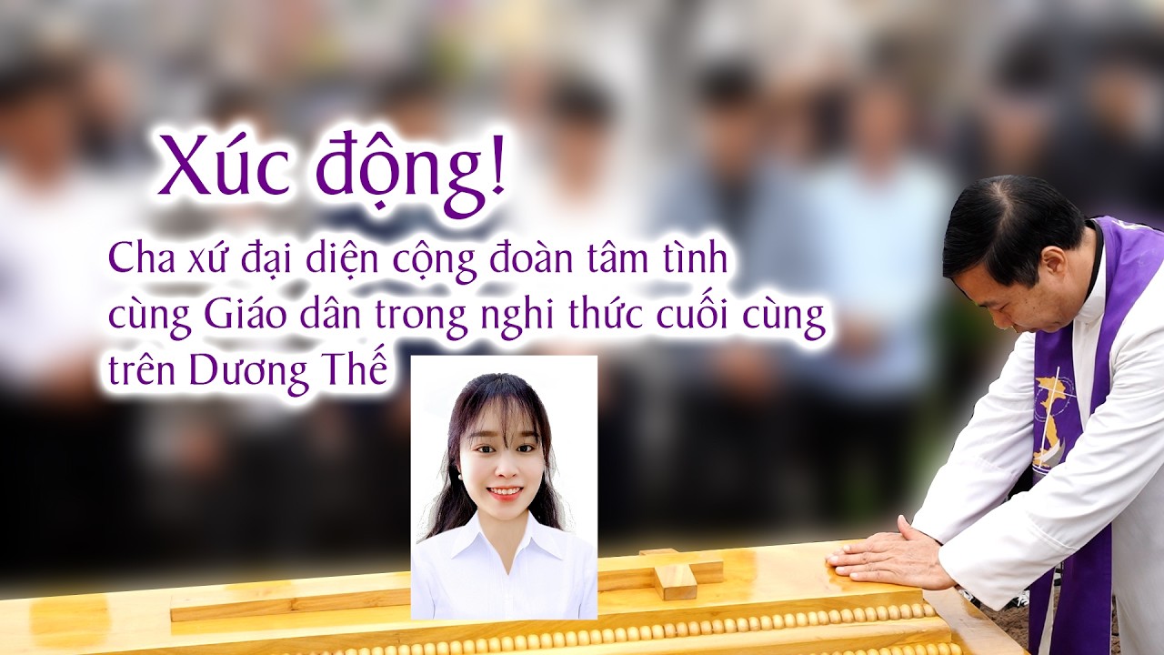 Xúc động giây phút cha xứ tâm tình cùng người quá cố tại phần mộ