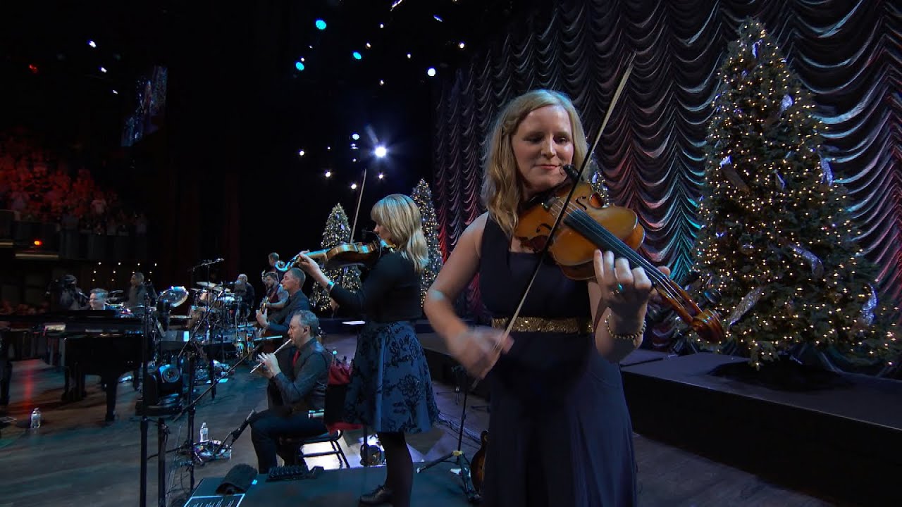 Gettys Sing! An Irish Christmas |  Joy To The World
