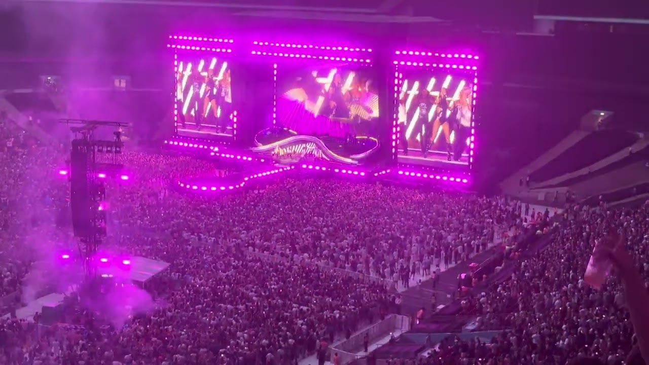 Dua Lipa - Physical - Live at Wembley 2025